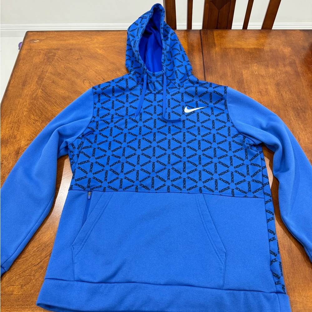 Nike Men’s Therma-Fit Geo Print Blue Sweatshirt Sz: Lg